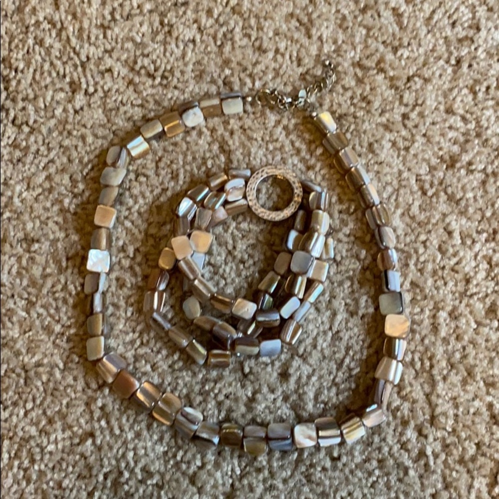 Premier Designs necklace and bracelet